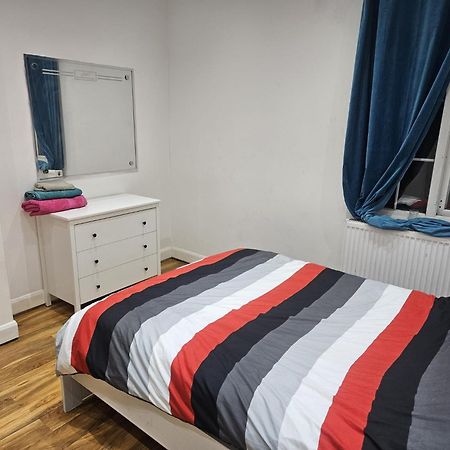 2 Bedroom Flat - Travel Direct To Heathrow/Central Londra Dış mekan fotoğraf