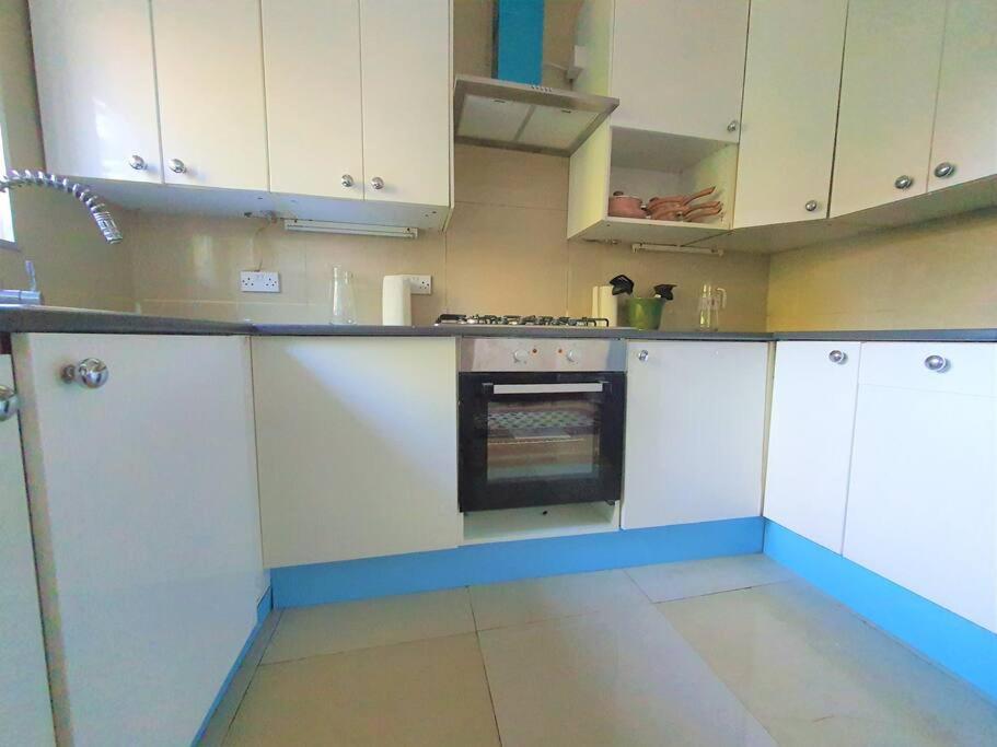 2 Bedroom Flat - Travel Direct To Heathrow/Central Londra Dış mekan fotoğraf