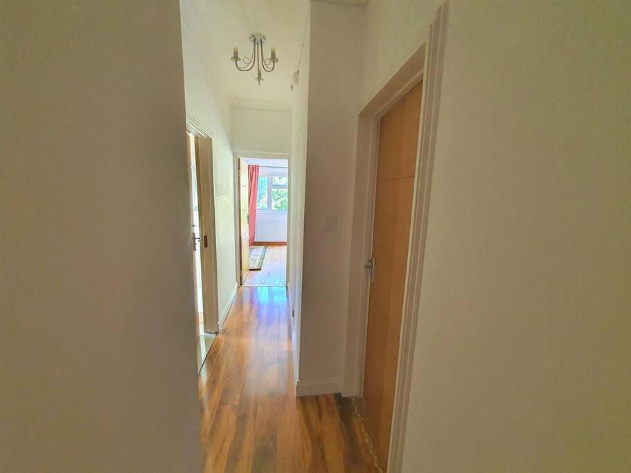 2 Bedroom Flat - Travel Direct To Heathrow/Central Londra Dış mekan fotoğraf
